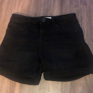 EUC Sag Harbor black jean shorts size 4 in women’s